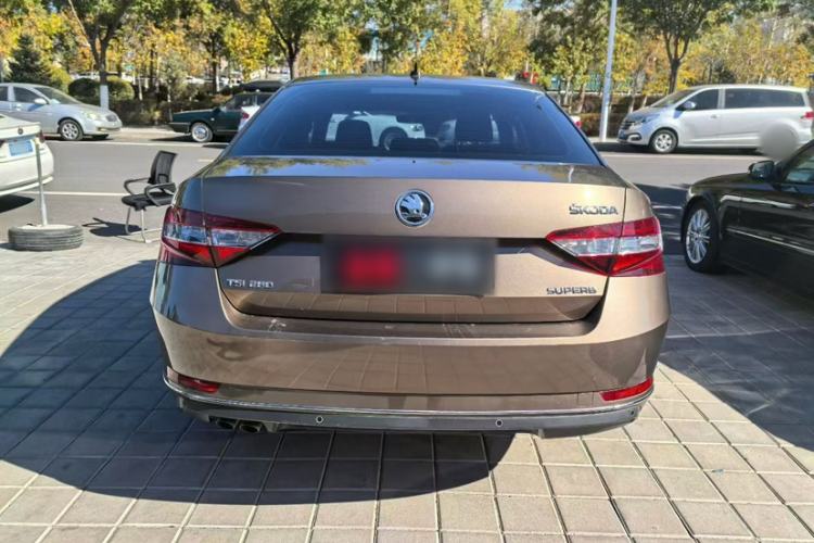 Used Skoda Superb 2016 TSI280 DSG Innovation Edition Exterior 5