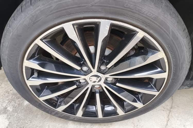 Used Skoda Superb 2016 TSI330 DSG Smart Drive Edition Exterior 5