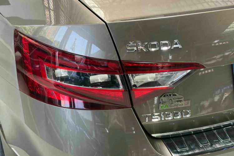 Used Skoda Superb 2016 TSI330 DSG Smart Drive Edition Exterior 7