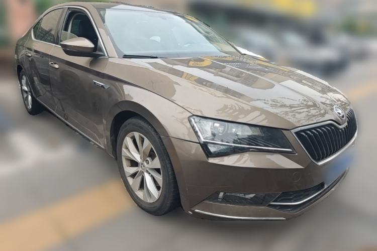 Used Skoda Superb 2016 TSI280 DSG Innovation Edition Front Right 45 Deg