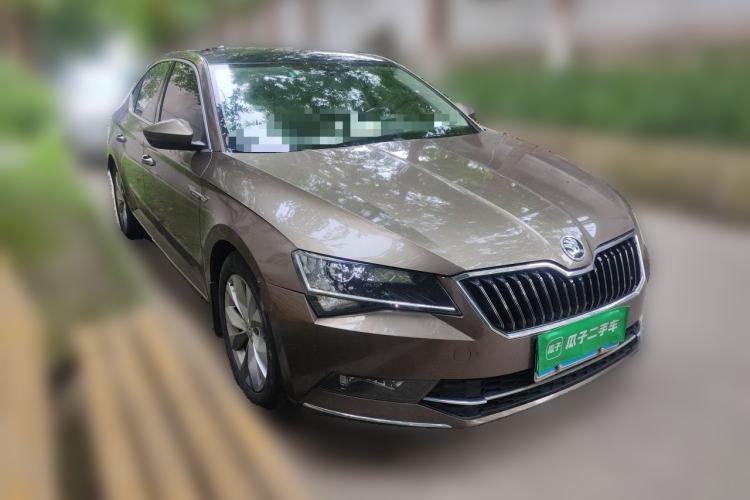 Used Skoda Superb 2016 TSI280 DSG Innovation Edition Front Right 45 Deg