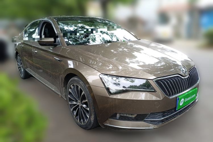 Used Skoda Superb 2016 TSI330 DSG Innovation Edition Front Right 45 Deg