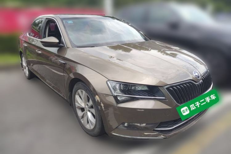 Used Skoda Superb 2016 TSI280 DSG Innovation Edition Front Right 45 Deg
