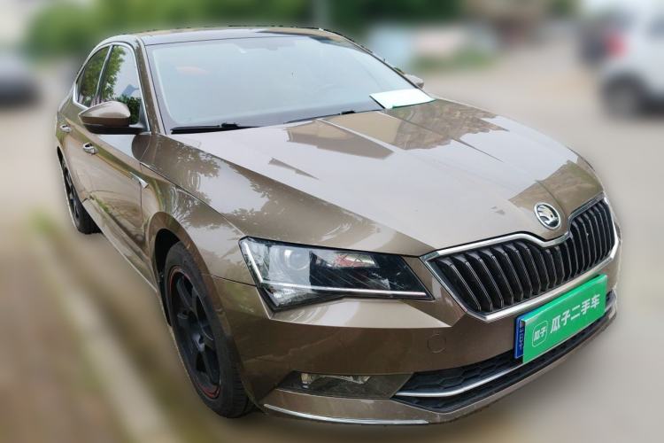 Used Skoda Superb 2016 TSI330 DSG Innovation Edition Front Right 45 Deg