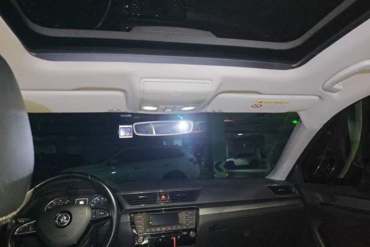 Used Skoda Superb 2016 TSI280 DSG Innovation Edition Headliner