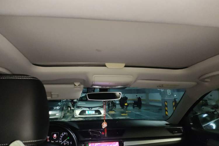 Used Skoda Superb 2016 TSI330 DSG Innovation Edition Headliner