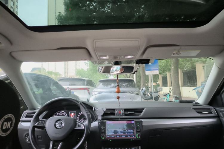 Used Skoda Superb 2016 TSI280 DSG Innovation Edition Headliner