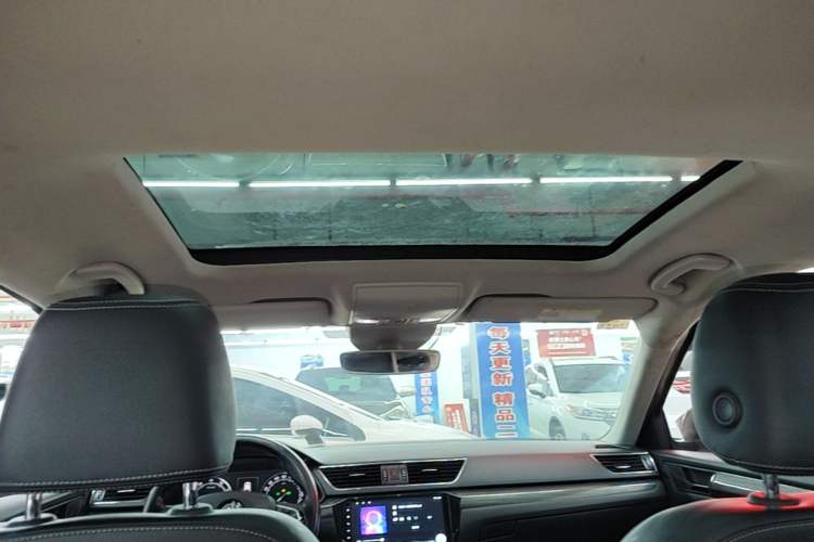 Used Skoda Superb 2016 TSI330 DSG Smart Drive Edition Headliner