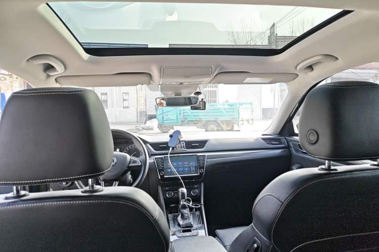 Used Skoda Superb 2016 TSI330 DSG Smart Drive Edition Headliner