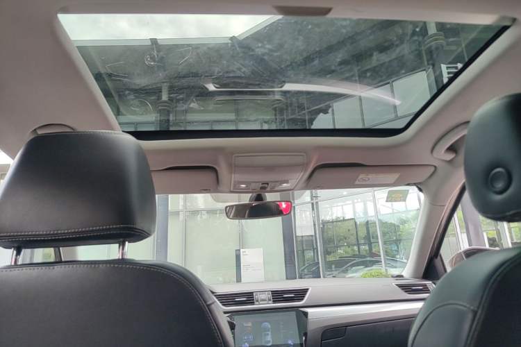 Used Skoda Superb 2016 TSI280 DSG Innovation Edition Headliner