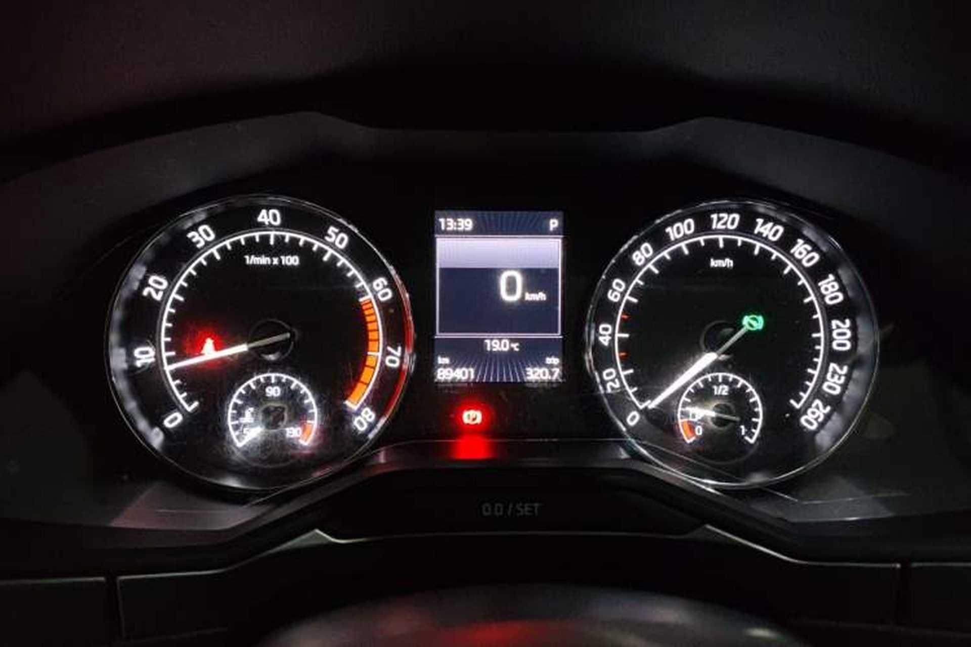 Used Skoda Superb 2016 TSI330 DSG Innovation Edition Instrument Cluster
