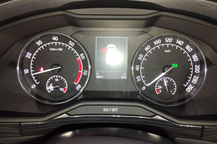 Used Skoda Superb 2016 TSI330 DSG Smart Drive Edition Instrument Cluster