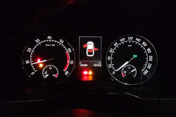 Used Skoda Superb 2016 TSI330 DSG Innovation Edition Instrument Cluster