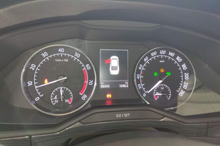 Used Skoda Superb 2016 TSI330 DSG Smart Drive Edition Instrument Cluster