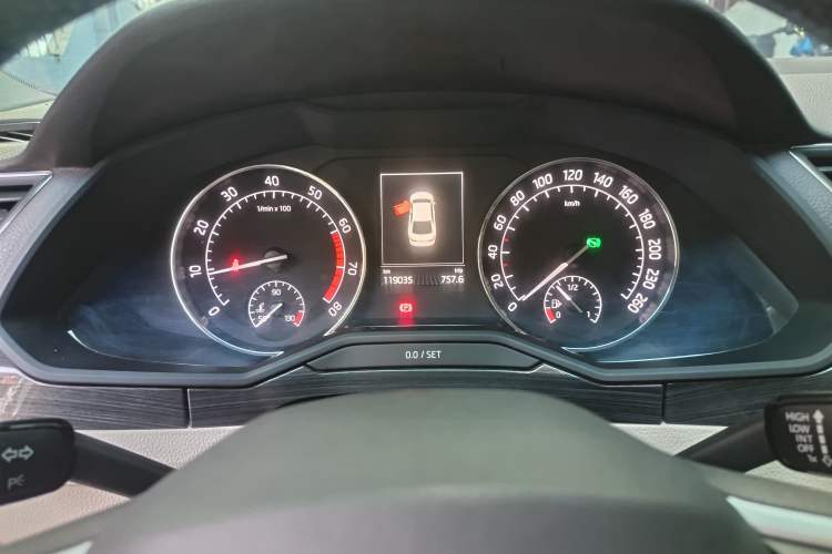 Used Skoda Superb 2016 TSI330 DSG Smart Drive Edition Instrument Cluster
