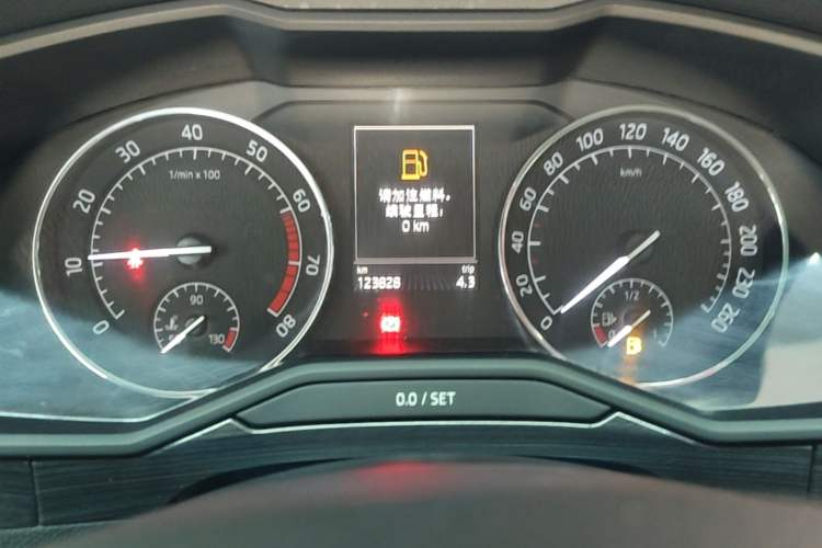 Used Skoda Superb 2016 TSI330 DSG Smart Drive Edition Instrument Cluster