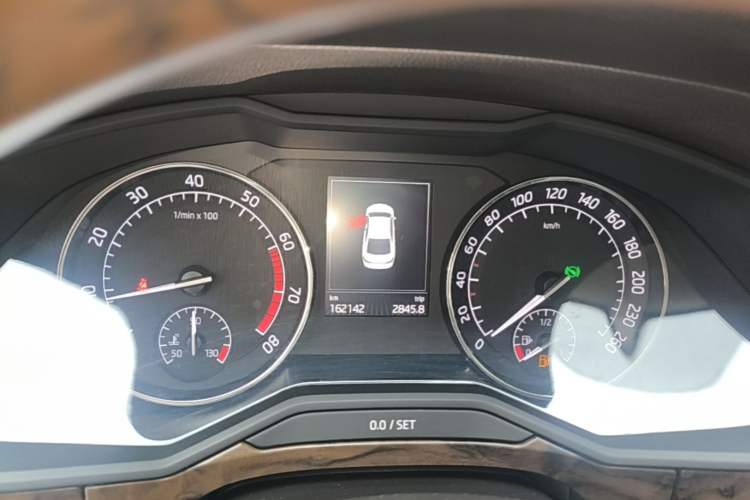 Used Skoda Superb 2016 Facelifted TSI380 DSG Flagship Edition Instrument Cluster