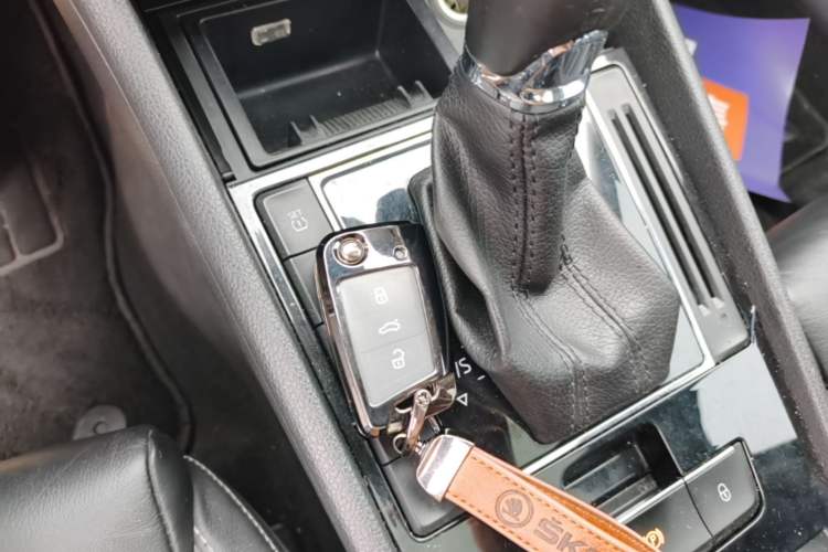 Used Skoda Superb 2016 TSI330 DSG Smart Drive Edition Interior 1