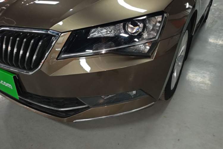 Used Skoda Superb 2016 TSI280 DSG Innovation Edition Left Front Headlight