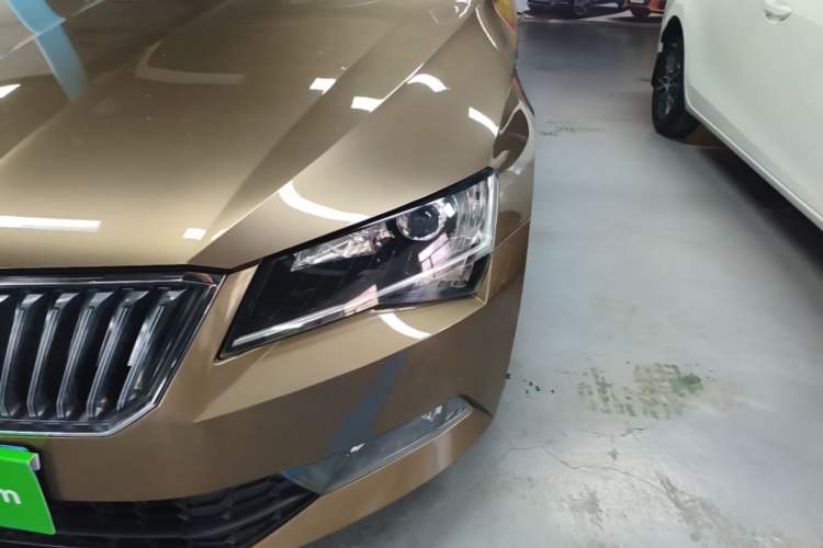 Used Skoda Superb 2016 TSI280 DSG Advanced Edition Left Front Headlight