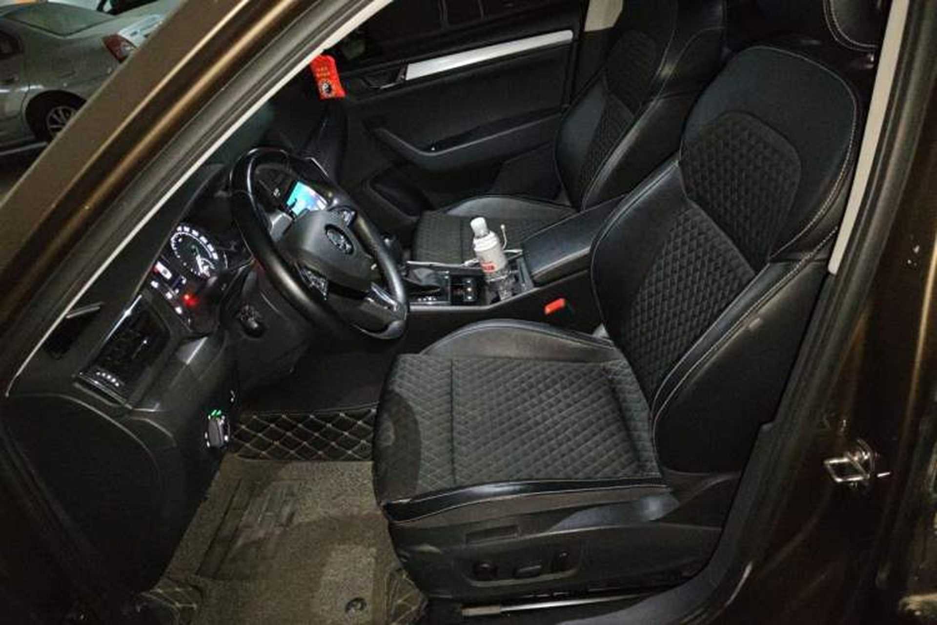 Used Skoda Superb 2016 TSI330 DSG Innovation Edition Left Front Seat