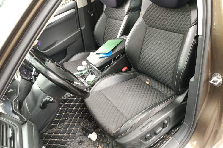 Used Skoda Superb 2016 TSI330 DSG Innovation Edition Left Front Seat