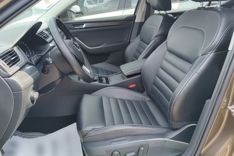 Used Skoda Superb 2016 TSI330 DSG Smart Drive Edition Left Front Seat