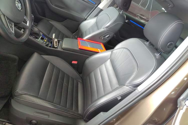Used Skoda Superb 2016 TSI330 DSG Smart Drive Edition Left Front Seat