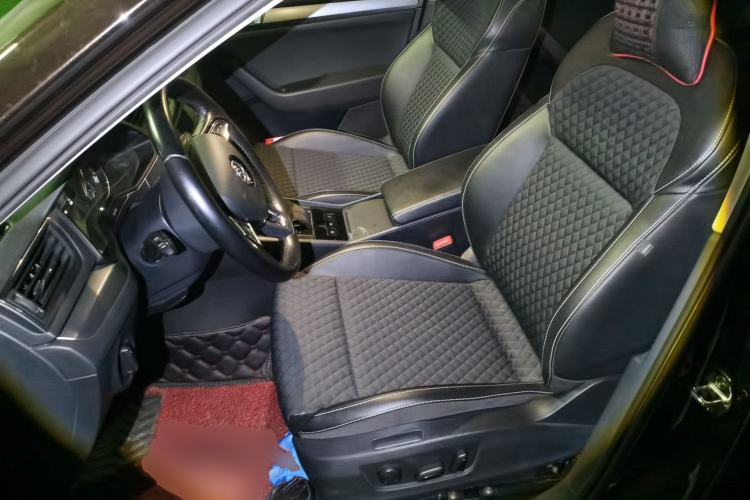 Used Skoda Superb 2016 TSI280 DSG Innovation Edition Left Front Seat