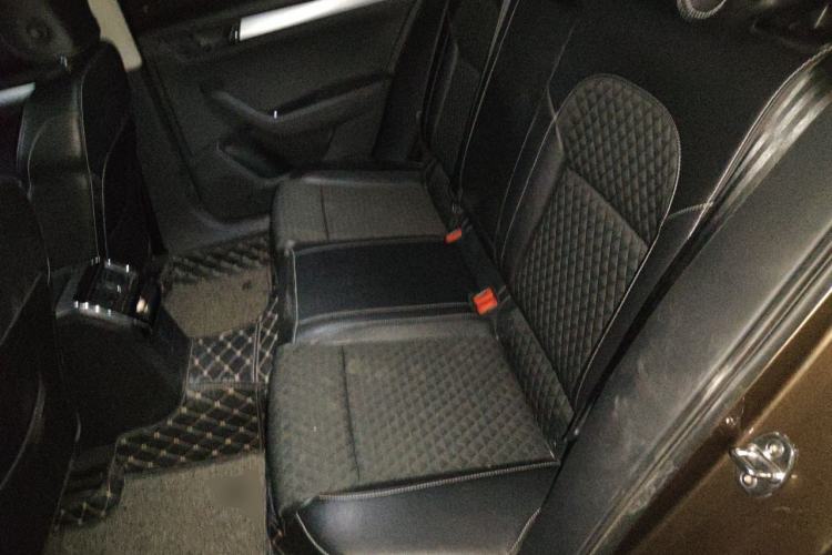 Used Skoda Superb 2016 TSI330 DSG Innovation Edition Left Rear Seat