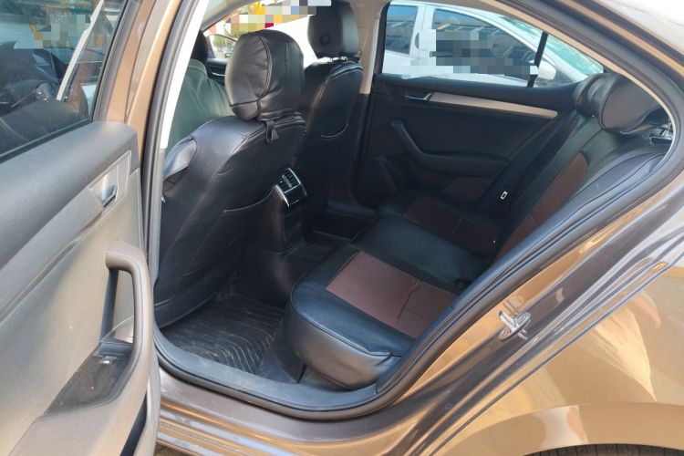 Used Skoda Superb 2016 TSI280 DSG Innovation Edition Left Rear Seat