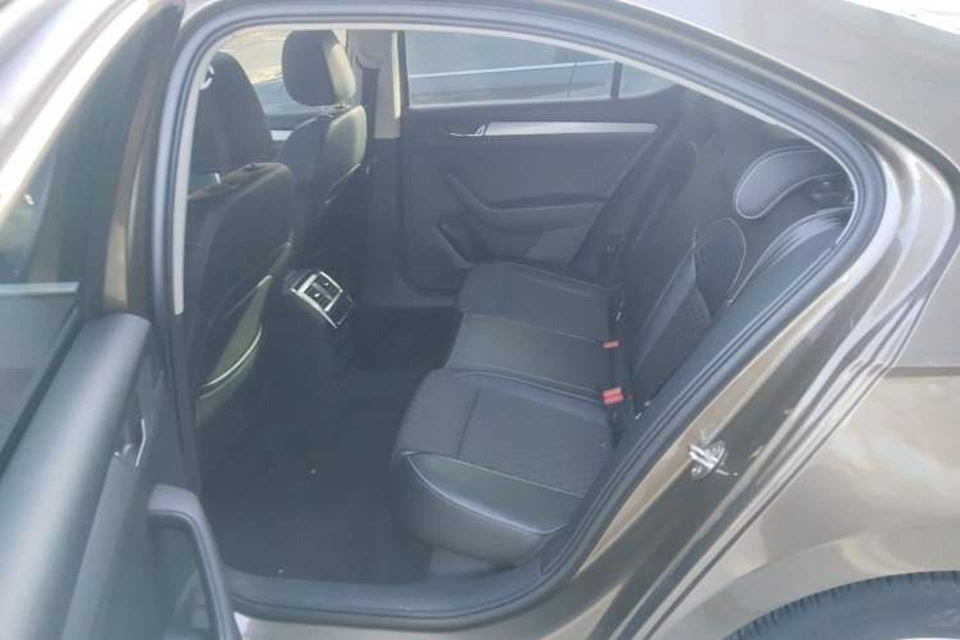 Used Skoda Superb 2016 TSI330 DSG Innovation Edition Left Rear Seat