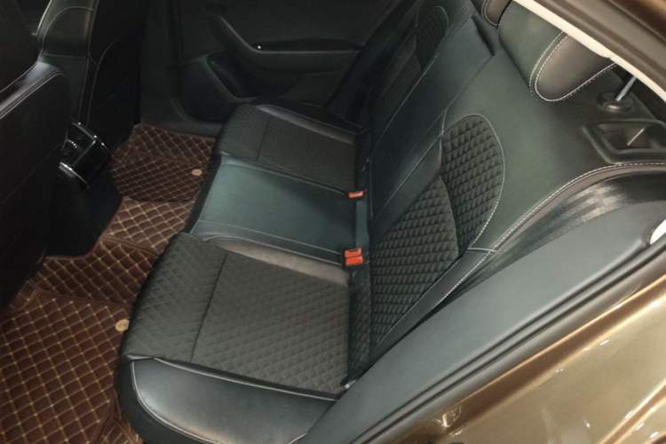 Used Skoda Superb 2016 TSI280 DSG Innovation Edition Left Rear Seat