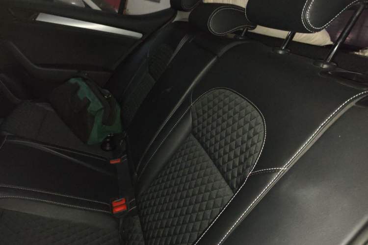 Used Skoda Superb 2016 TSI280 DSG Innovation Edition Left Rear Seat