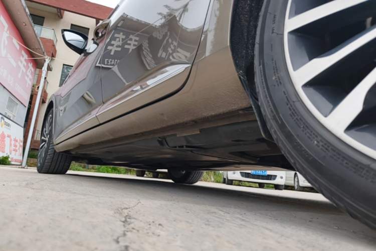 Used Skoda Superb 2016 TSI330 DSG Smart Drive Edition Left Side Sill