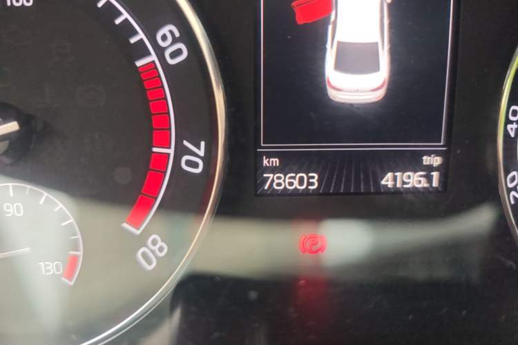 Used Skoda Superb 2016 TSI280 DSG Innovation Edition Odometer Close Up