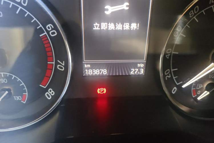 Used Skoda Superb 2016 TSI280 DSG Innovation Edition Odometer Close Up