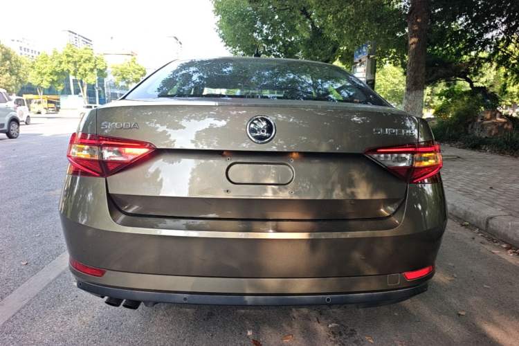 Used Skoda Superb 2016 TSI280 DSG Advanced Edition Rear