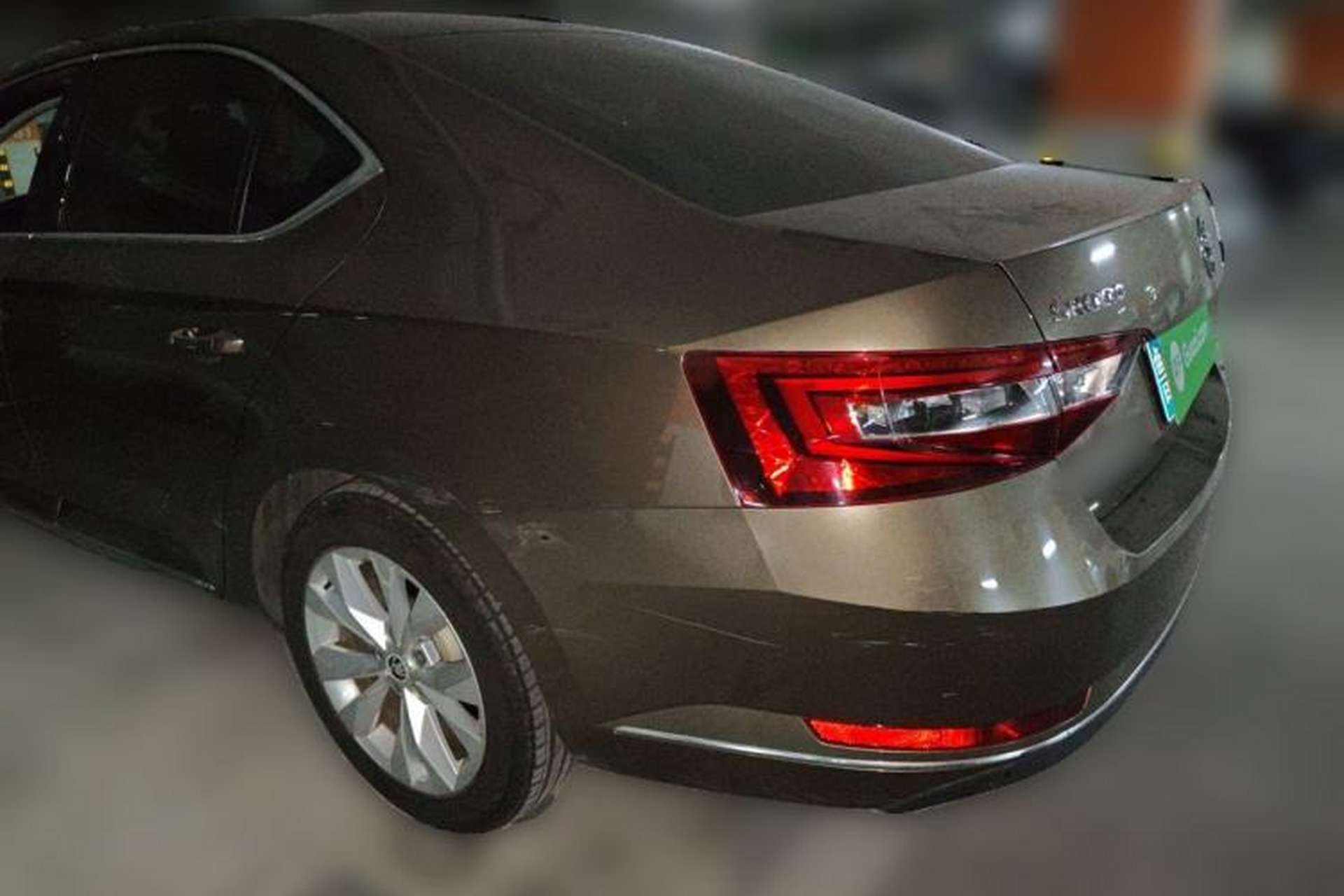 Used Skoda Superb 2016 TSI330 DSG Innovation Edition Rear Left 45 Deg