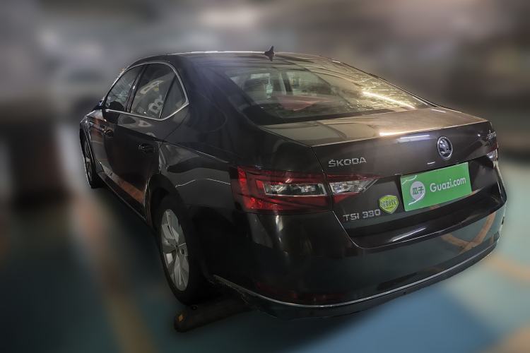 Used Skoda Superb 2016 TSI330 DSG Innovation Edition Rear Left 45 Deg