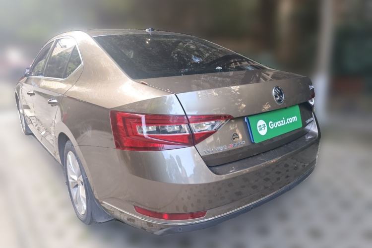 Used Skoda Superb 2016 TSI280 DSG Innovation Edition Rear Left 45 Deg