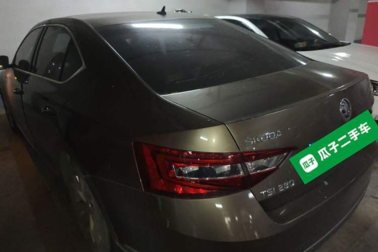 Used Skoda Superb 2016 TSI280 DSG Innovation Edition Rear Left 45 Deg