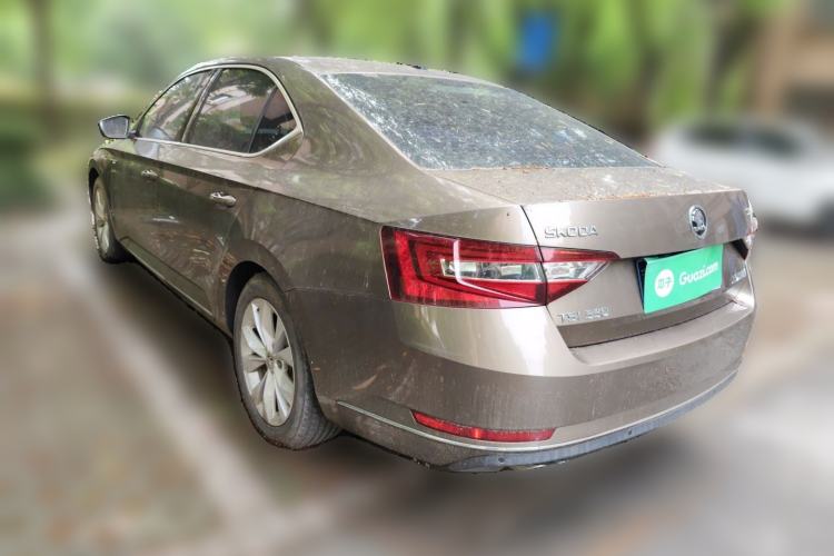 Used Skoda Superb 2016 TSI330 DSG Innovation Edition Rear Left 45 Deg