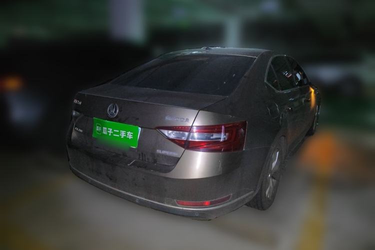 Used Skoda Superb 2016 TSI280 DSG Innovation Edition Rear Right 45 Deg