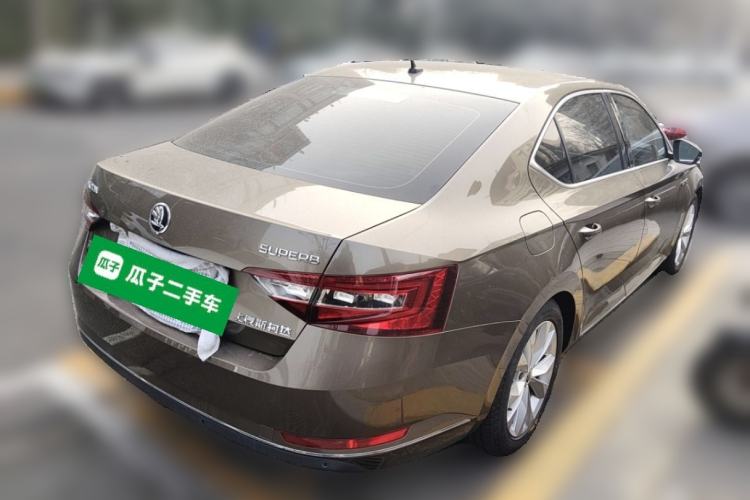 Used Skoda Superb 2016 TSI280 DSG Innovation Edition Rear Right 45 Deg