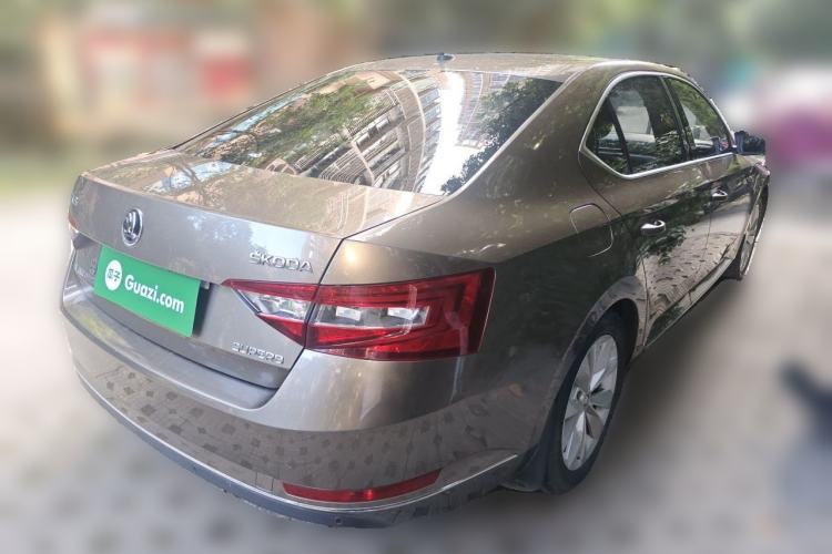Used Skoda Superb 2016 TSI280 DSG Innovation Edition Rear Right 45 Deg