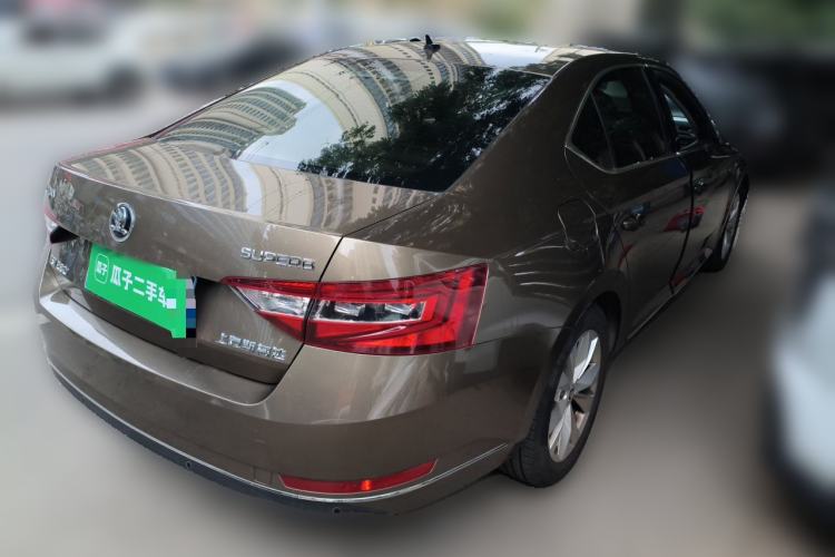Used Skoda Superb 2016 TSI280 DSG Innovation Edition Rear Right 45 Deg