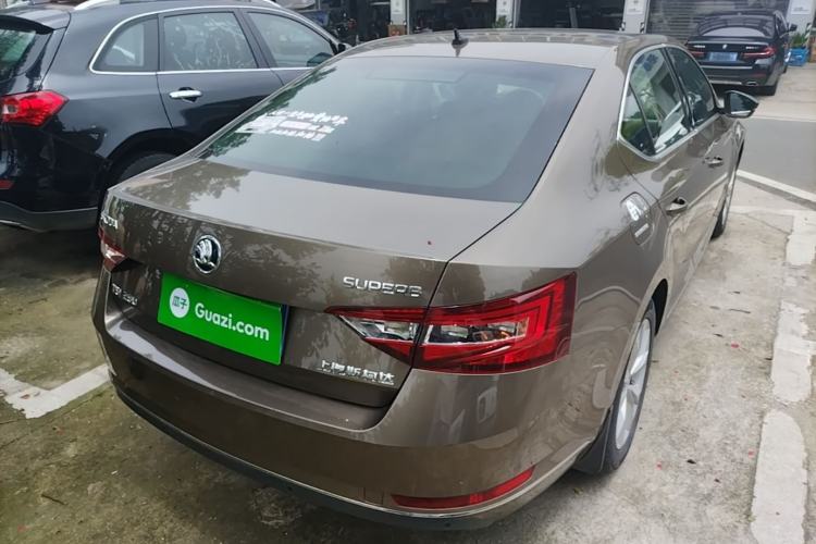Used Skoda Superb 2016 TSI280 DSG Innovation Edition Rear Right 45 Deg