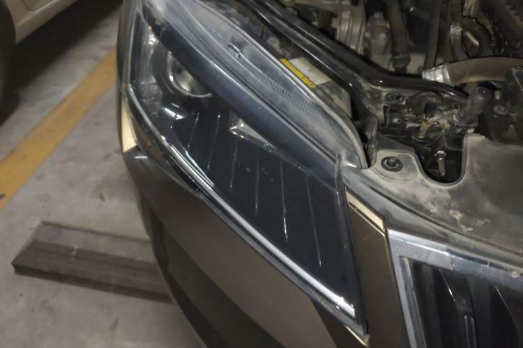 Used Skoda Superb 2016 TSI280 DSG Innovation Edition Right Front Headlight