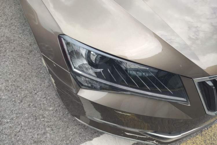 Used Skoda Superb 2016 TSI280 DSG Innovation Edition Right Front Headlight